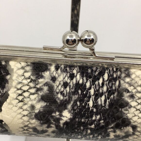 Depeche Mode Faux Python Kisslock evening clutch with silver tone hardware - Picture 3 of 16